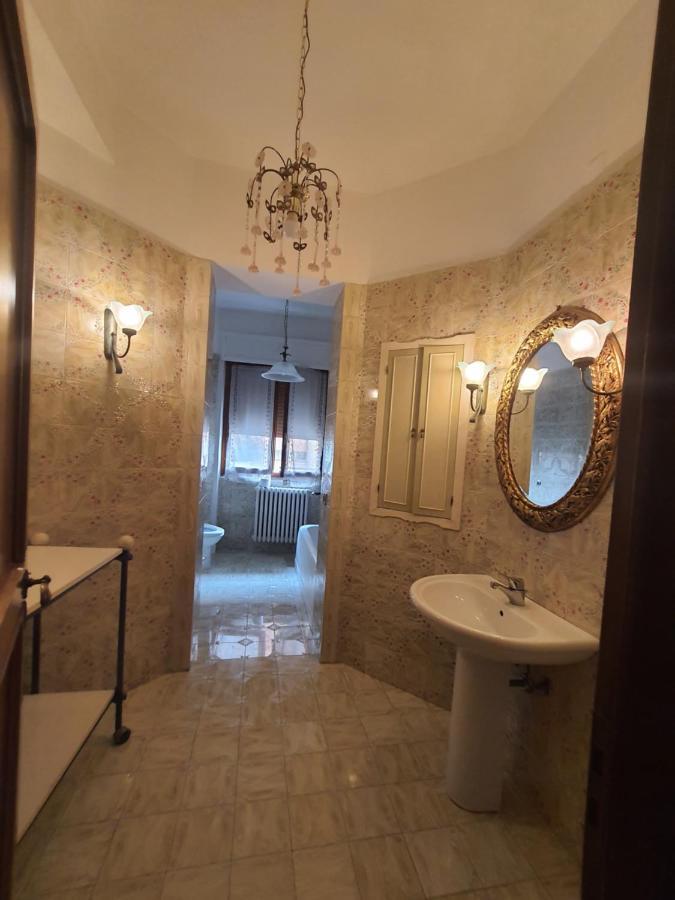 Spazioso Appartamento In Centro Citta 圣贝内代托-德尔特龙托 外观 照片